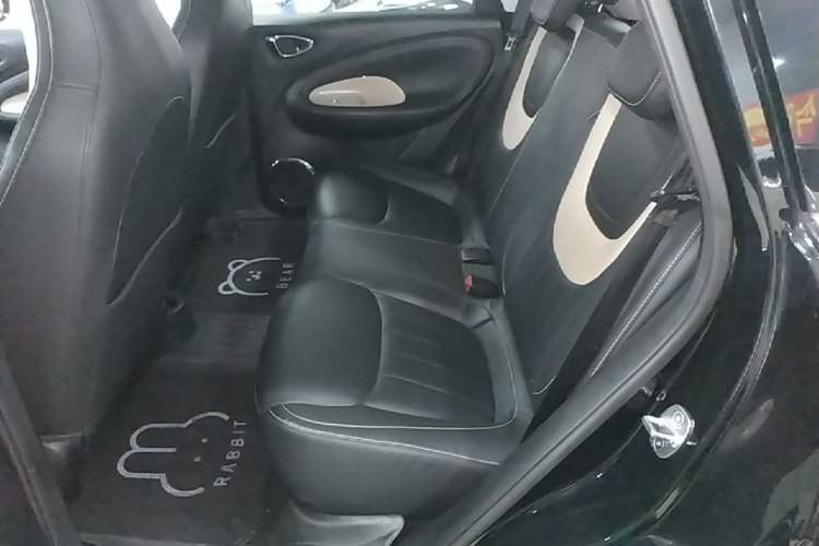 Used Wuling Bingo 2023 333 km Enjoyment Version Left Rear Seat