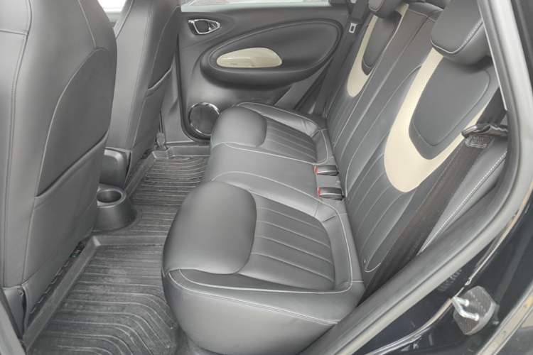 Used Wuling Bingo 2023 333 km Enjoyment Version Left Rear Seat