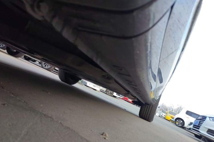 Used Wuling Bingo 2023 333 km Lingxi Connected Version Left Side Sill