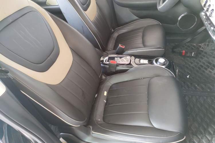 Used Wuling Bingo 2023 333 km Enjoyment Version Right Front Seat
