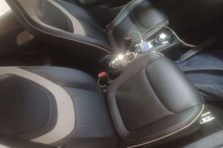 Used Wuling Bingo 2023 333 km Enjoyment Version Right Front Seat