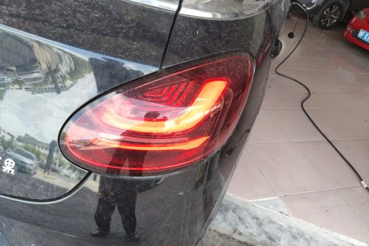 Used Wuling Bingo 2023 333 km Enjoyment Version Right Rear Taillight