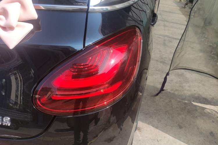 Used Wuling Bingo 2023 333 km Lingxi Connected Version Right Rear Taillight
