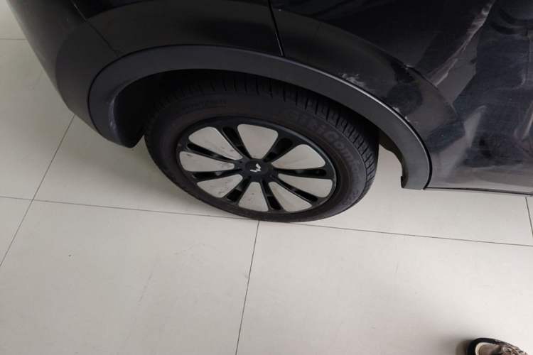 Used Wuling Bingo 2023 333 km Enjoyment Version Right Rear Wheel Hub