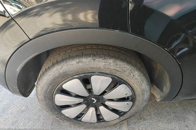 Used Wuling Bingo 2023 333 km Enjoyment Version Right Rear Wheel Hub