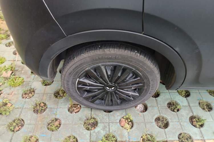 Used Wuling Bingo 2023 333km Enjoy+ Version Right Rear Wheel Hub