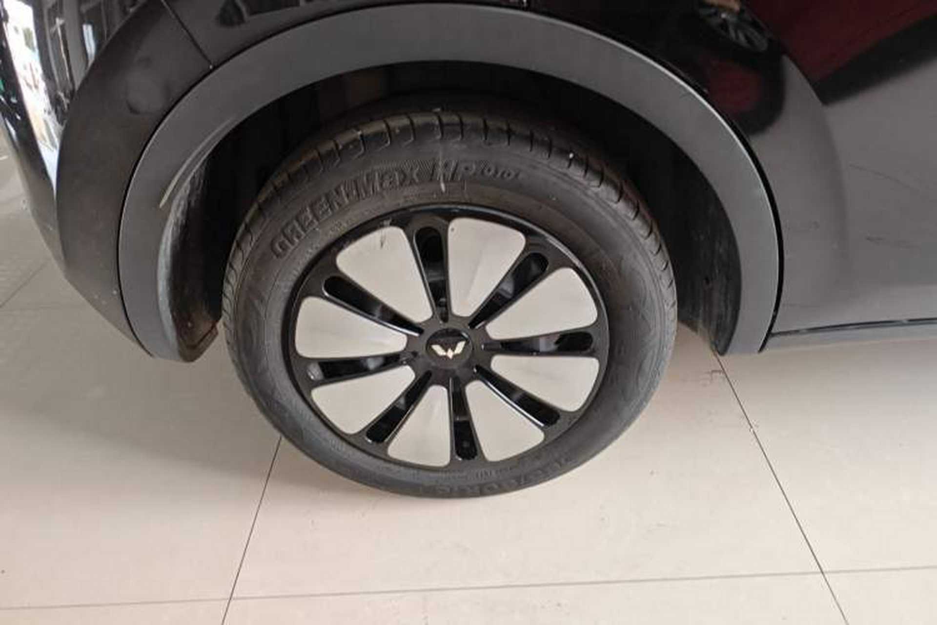 Used Wuling Bingo 2023 333 km Lingxi Connected Version Right Rear Wheel Hub