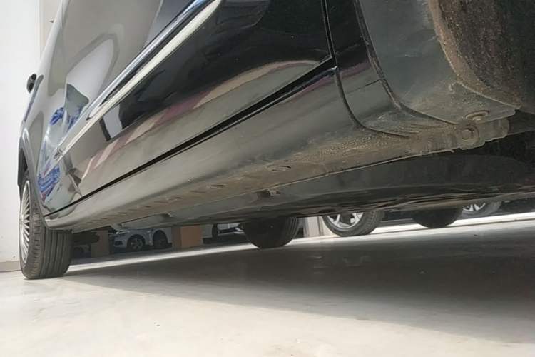 Used Wuling Bingo 2023 333 km Lingxi Connected+ Version Right Side Sill