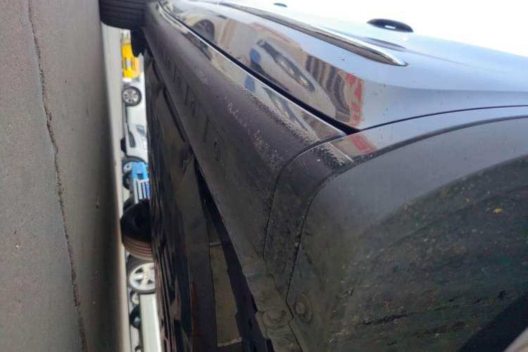 Used Wuling Bingo 2023 333 km Lingxi Connected Version Right Side Sill