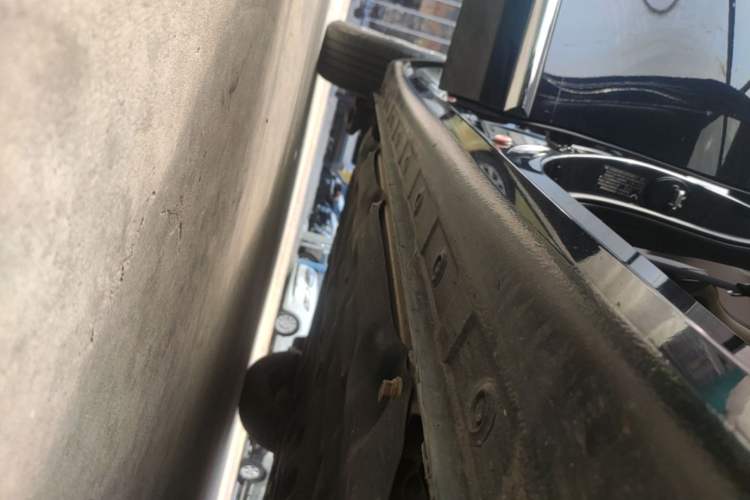Used Wuling Bingo 2023 333 km Lingxi Connected Version Right Side Sill