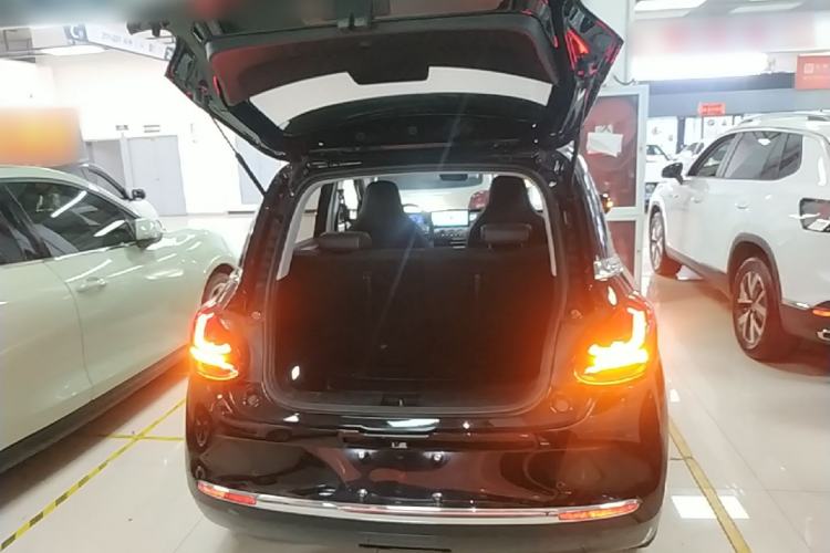Used Wuling Bingo 2023 333 km Enjoyment Version Trunk