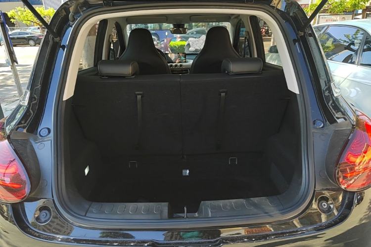 Used Wuling Bingo 2023 333 km Enjoyment Version Trunk