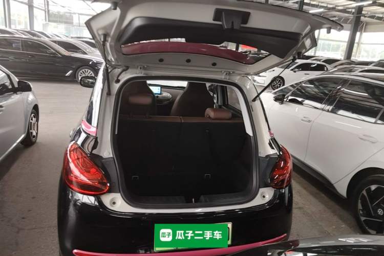 Used Wuling Bingo 2023 203km Comfort Edition Trunk