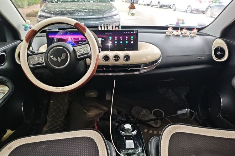 Used Wuling Bingo 2023 333 km Lingxi Connected Version Center Console