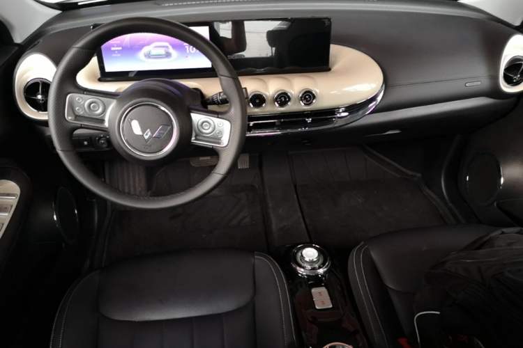 Used Wuling Bingo 2023 410 km Lingxi Deluxe Edition Center Console