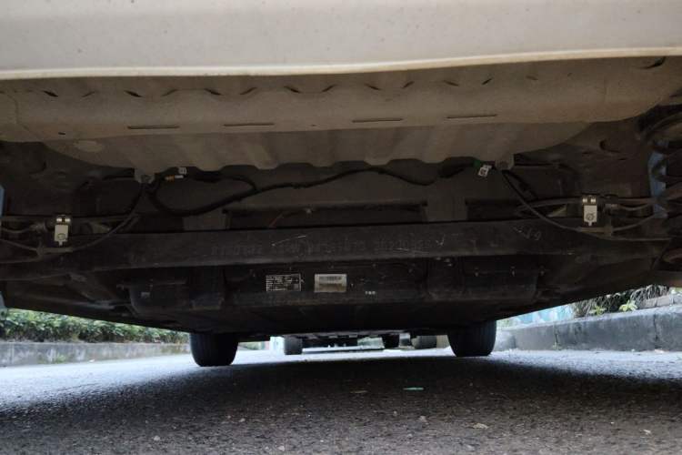 Used Wuling Bingo 2023 410 km Lingxi Deluxe Edition Chassis Rear