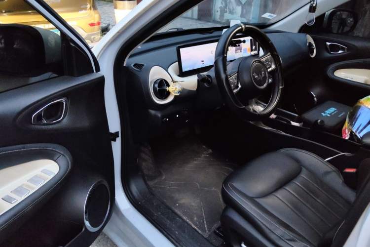 Used Wuling Bingo 2023 410 km Lingxi Deluxe Edition Driver Seat