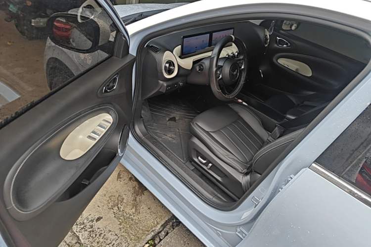 Used Wuling Bingo 2023 410 km Lingxi Deluxe Edition Driver Seat