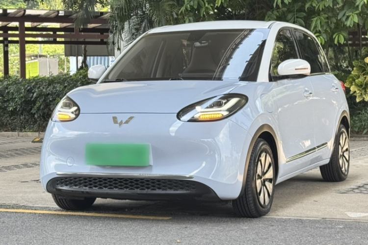 Used Wuling Bingo 2023 410 km Lingxi Deluxe Edition Guazi used car, China used car export, Used car for sale, Used Wuling cars, Cheapest cars for sale, Electric vehicle, New energy car