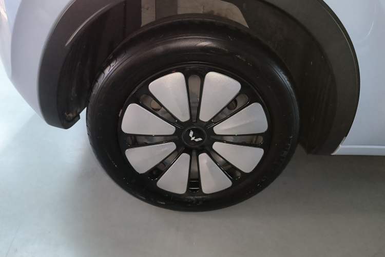 Used Wuling Bingo 2023 410 km Lingxi Deluxe Edition Exterior 2