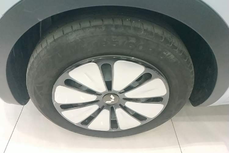 Used Wuling Bingo 2023 333km Enjoy+ Version Exterior 4