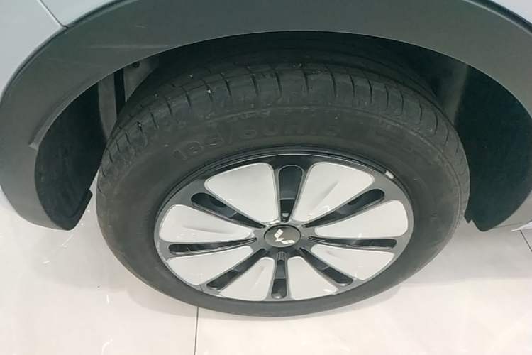 Used Wuling Bingo 2023 333km Enjoy+ Version Exterior 5