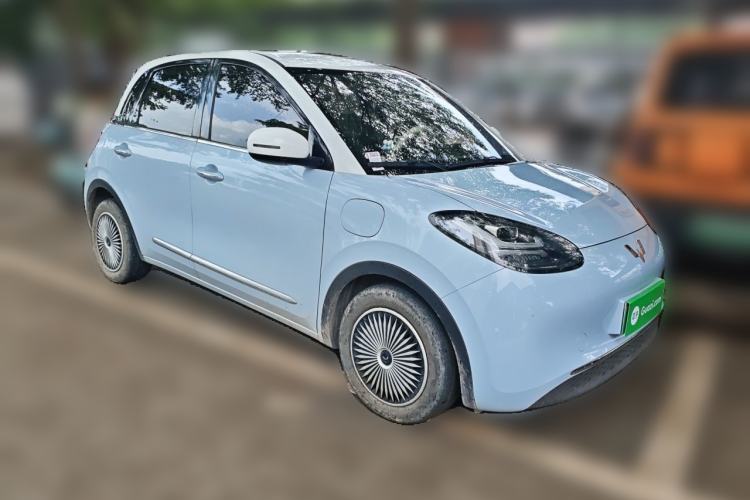Used Wuling Bingo 2023 333 km Lingxi Connected Version Front Right 45 Deg