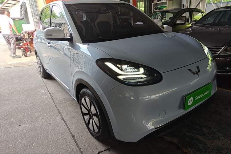 Used Wuling Bingo 2023 410 km Lingxi Deluxe Edition Front Right 45 Deg