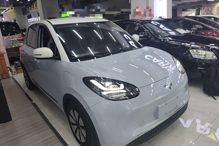 Used Wuling Bingo 2023 333km Enjoy+ Version Front Right 45 Deg
