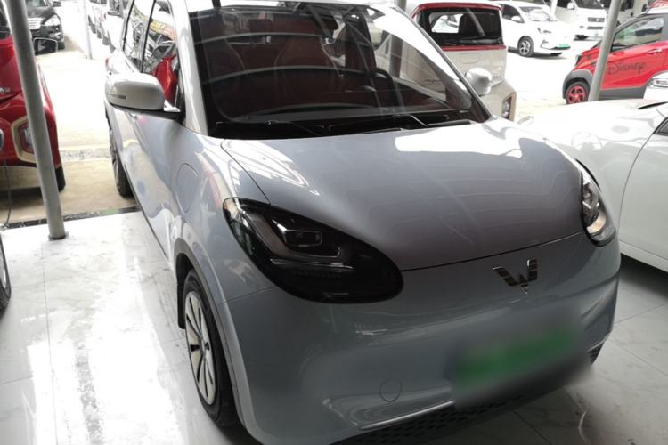 Used Wuling Bingo 2023 410 km Lingxi Deluxe Edition Front Right 45 Deg