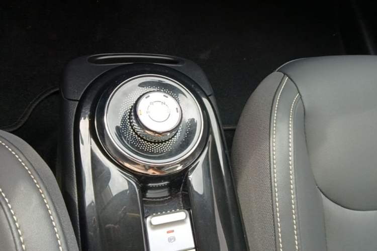 Used Wuling Bingo 2023 410 km Lingxi Deluxe Edition Gear Lever