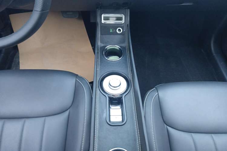 Used Wuling Bingo 2023 333 km Lingxi Connected+ Version Gear Lever