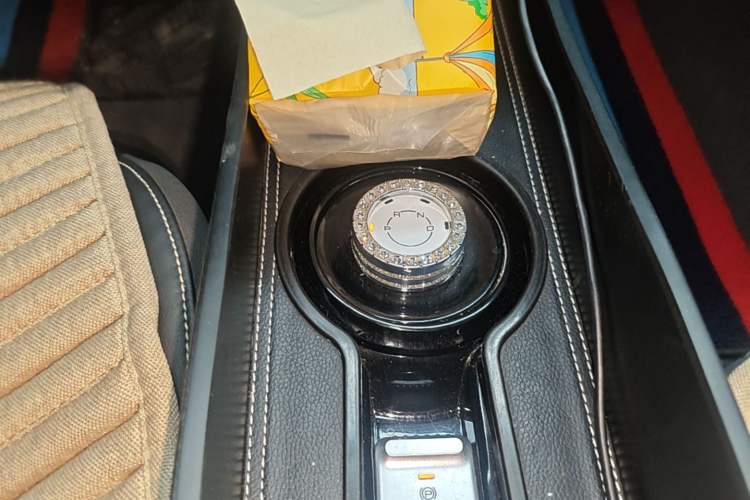 Used Wuling Bingo 2023 410 km Lingxi Deluxe Edition Gear Lever