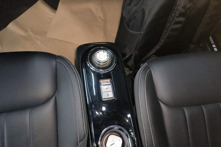 Used Wuling Bingo 2023 410 km Lingxi Deluxe Edition Gear Lever