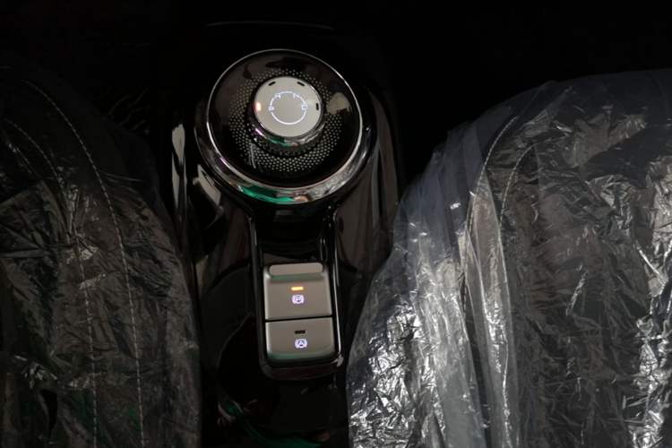 Used Wuling Bingo 2023 410 km Lingxi Deluxe Edition Gear Lever