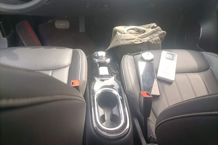 Used Wuling Bingo 2023 410 km Lingxi Deluxe Edition Gear Lever