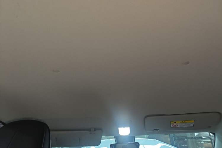 Used Wuling Bingo 2023 410 km Lingxi Deluxe Edition Headliner