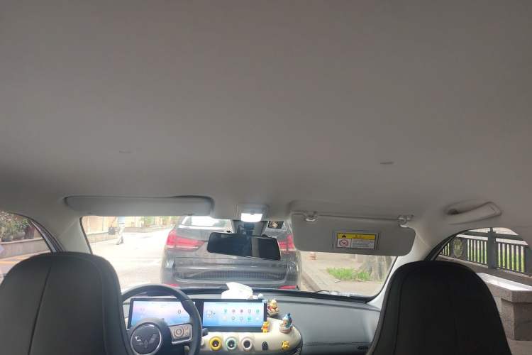 Used Wuling Bingo 2023 410 km Lingxi Deluxe Edition Headliner