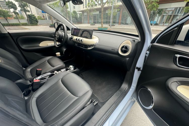 Used Wuling Bingo 2023 410 km Lingxi Deluxe Edition Interior 2