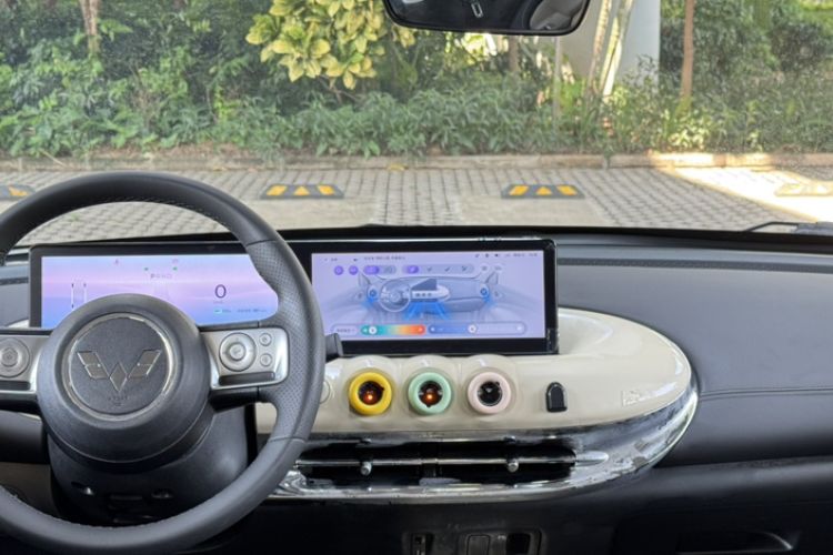 Used Wuling Bingo 2023 410 km Lingxi Deluxe Edition Interior 3