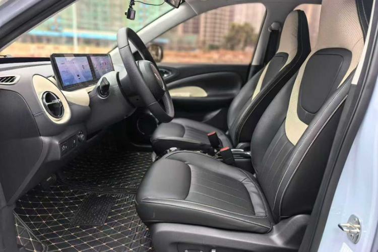Used Wuling Bingo 2023 333 km Lingxi Connected+ Version Interior 3