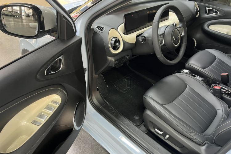 Used Wuling Bingo 2023 410 km Lingxi Deluxe Edition Interior 4