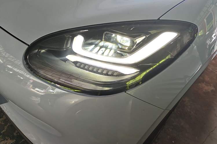 Used Wuling Bingo 2023 410 km Lingxi Deluxe Edition Left Front Headlight
