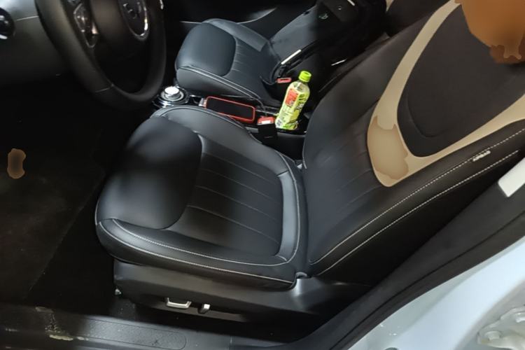Used Wuling Bingo 2023 410 km Lingxi Deluxe Edition Left Front Seat