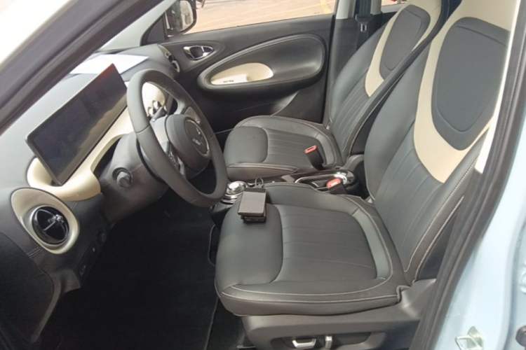 Used Wuling Bingo 2023 410 km Lingxi Deluxe Edition Left Front Seat