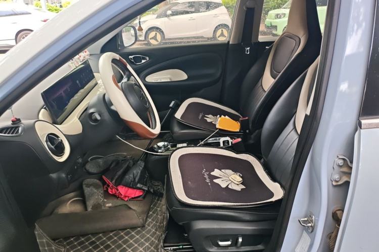 Used Wuling Bingo 2023 333 km Lingxi Connected Version Left Front Seat