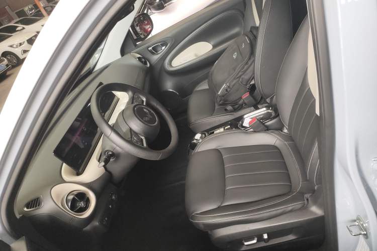 Used Wuling Bingo 2023 410 km Lingxi Deluxe Edition Left Front Seat