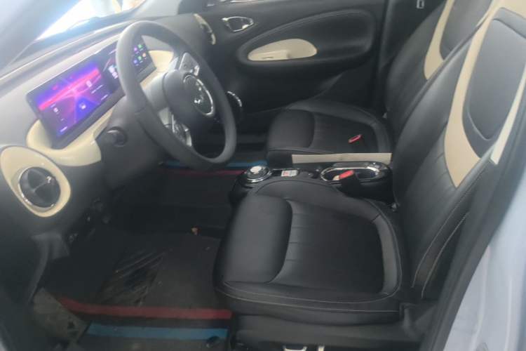 Used Wuling Bingo 2023 410 km Lingxi Deluxe Edition Left Front Seat