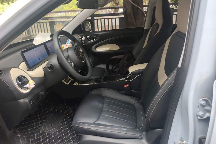 Used Wuling Bingo 2023 410 km Lingxi Deluxe Edition Left Front Seat