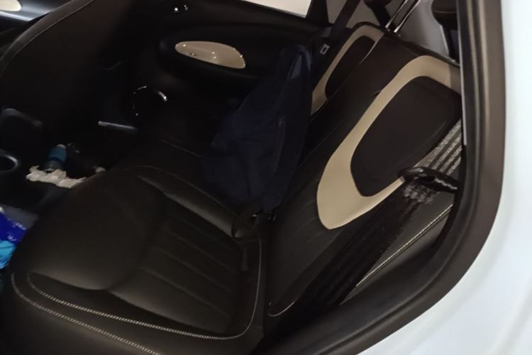 Used Wuling Bingo 2023 410 km Lingxi Deluxe Edition Left Rear Seat